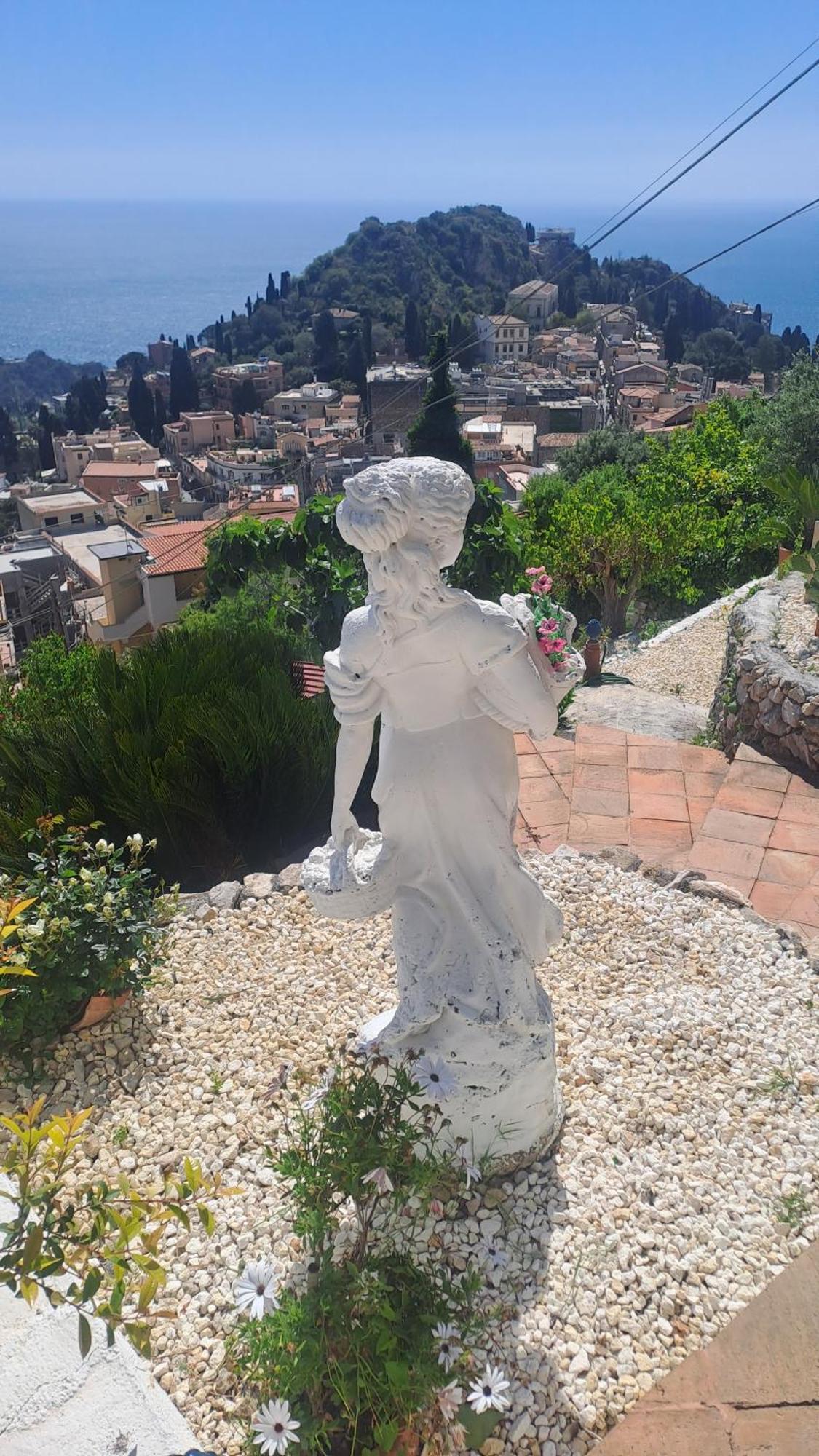 Villa Johnny And Mary'S House Breathtaking View Taormina Bagian luar foto